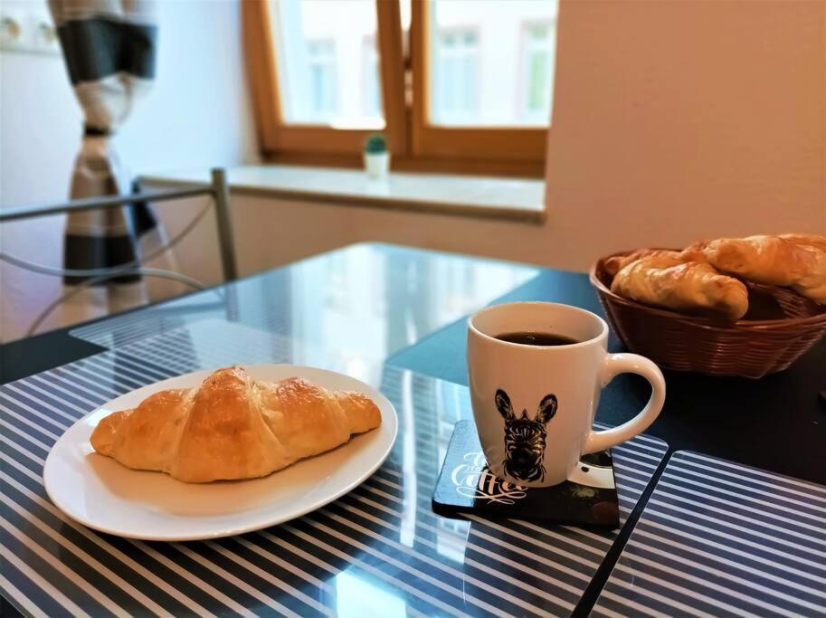 Modernes Apartment Mit Balkon Магдебург Екстериор снимка